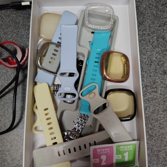 Fitbit Sense - Picture 2 of 2